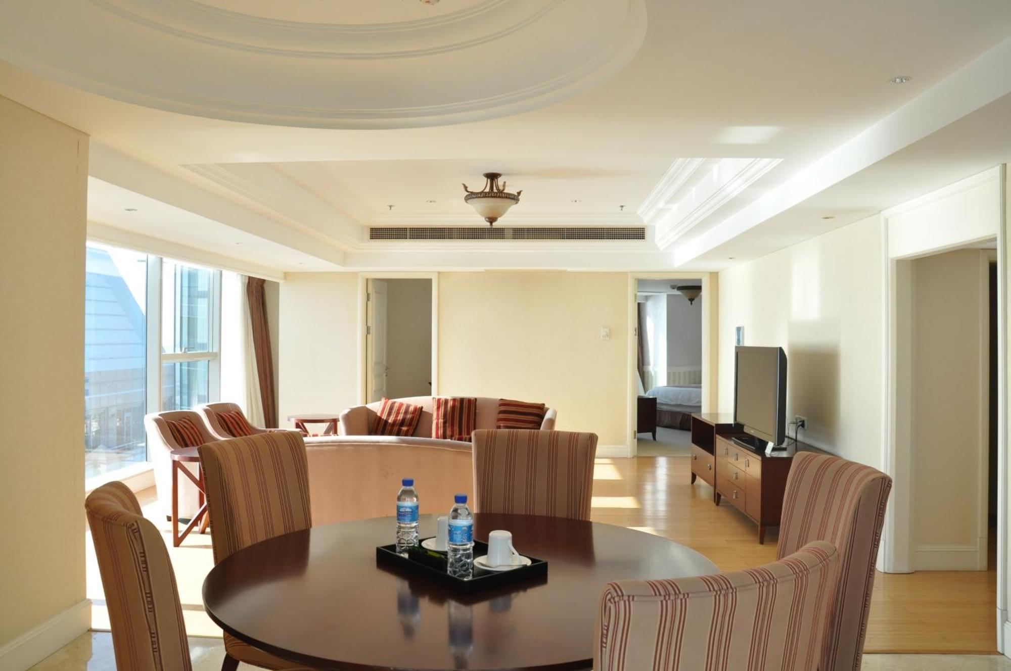 Qingdao Jinshan We+ Holiday Apartment Екстер'єр фото